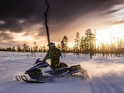 Snowmobile Buying Guide